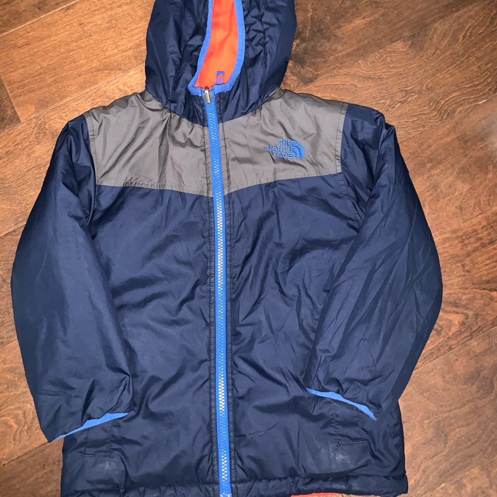 Boys XXS (5) north face reversible jacket
